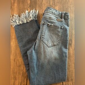Kancan Frayed Hem Skinny Jeans